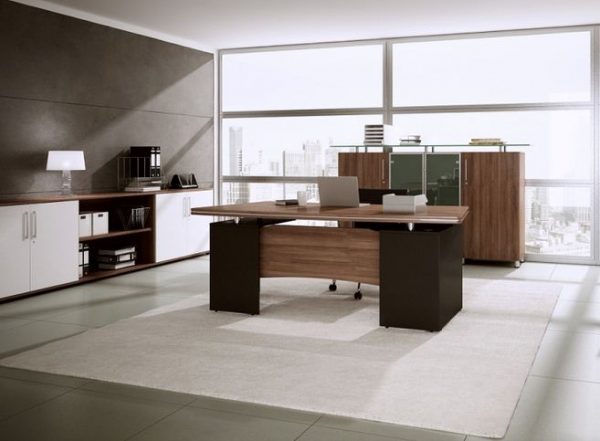 Konsul Executive Table